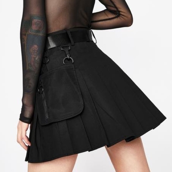 DOLLS KILL - CURRENT MOOD - Devious High Security utility Skirt in Black - Picture 3 of 8